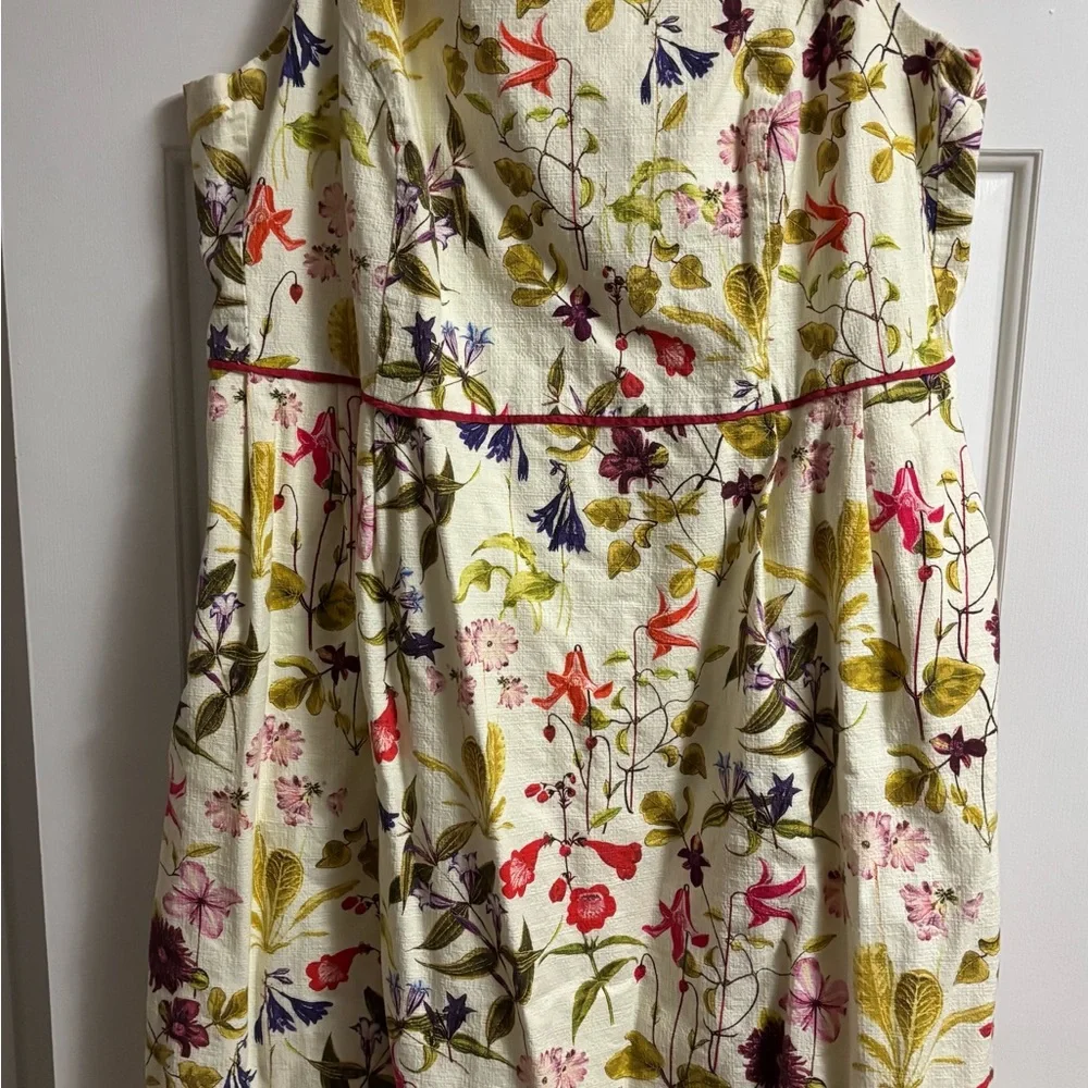 Floral Sleeveless Cocktail Dress - Picture 2 of 5